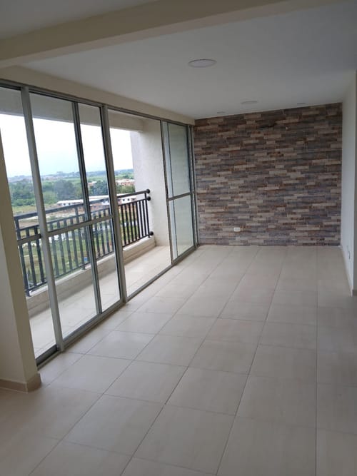 Apartamento de 2 alcobas en arriendo en La Ceibita, Jamundí, 65 m² · foto 2 de 17
