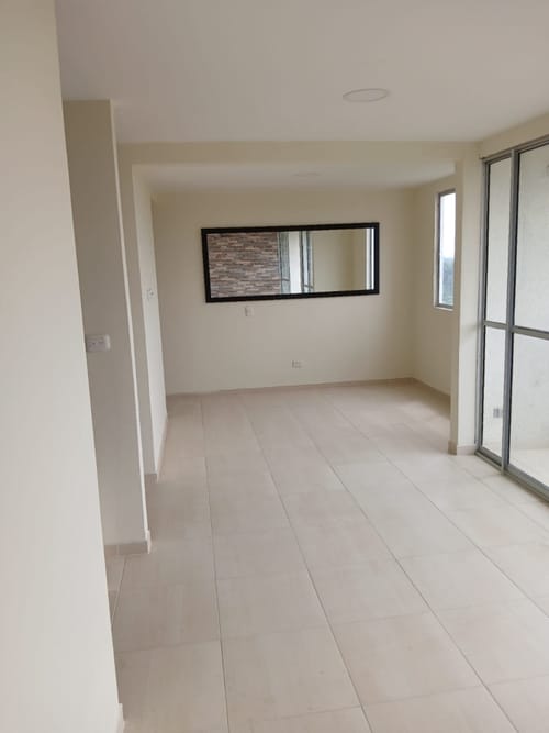 Apartamento de 2 alcobas en arriendo en La Ceibita, Jamundí, 65 m² · foto 3 de 17