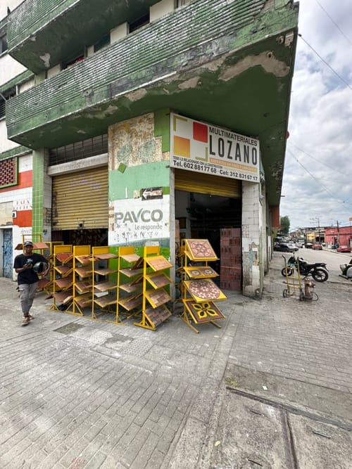 Edificio en venta en Sucre, Cali, 806 m² · foto 2 de 8