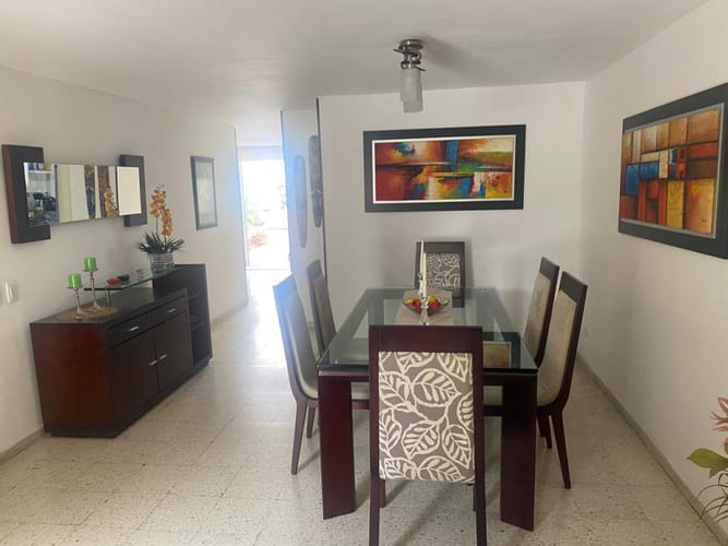 Casa de 6 alcobas en venta en La Flora, Cali, 294 m² · foto 2 de 24