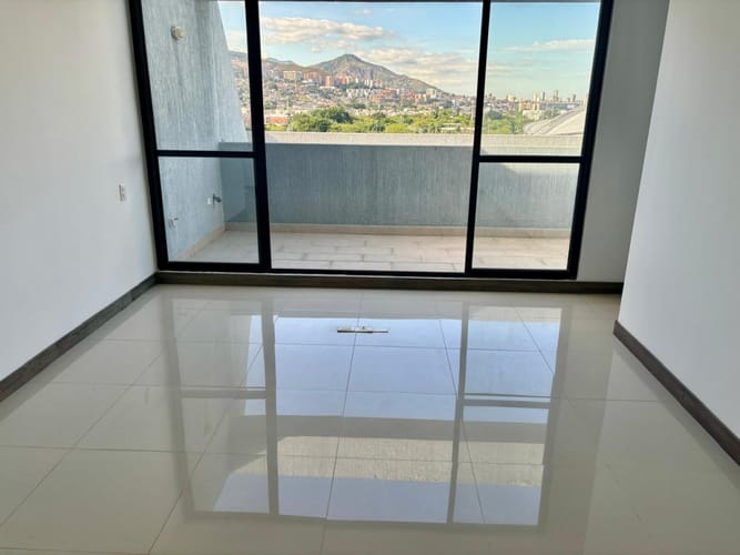 Apartamento de 3 alcobas en venta en Altos De Guadalupe, Cali, 206 m² · foto 3 de 20