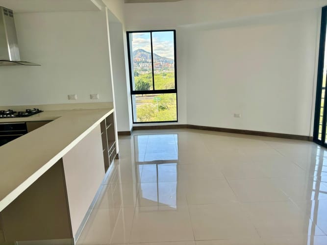Apartamento de 3 alcobas en venta en Altos De Guadalupe, Cali, 206 m² · foto 5 de 20