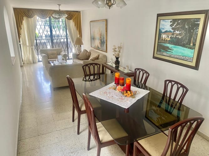Casa de 6 alcobas en venta en La Flora, Cali, 294 m² · foto 23 de 24