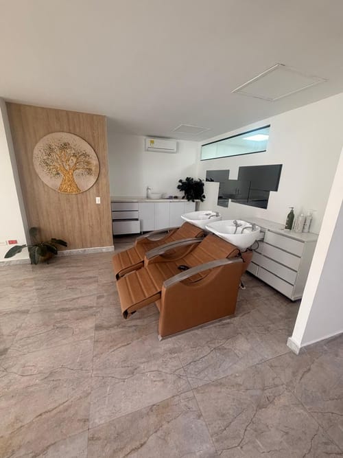 Local en arriendo en Ciudad Jardin, Cali, 185 m² · foto 2 de 9