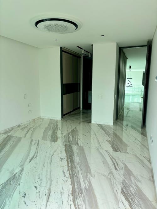 Casa de 5 alcobas en venta en Ciudad Jardin, Cali, 1222 m² · foto 16 de 24