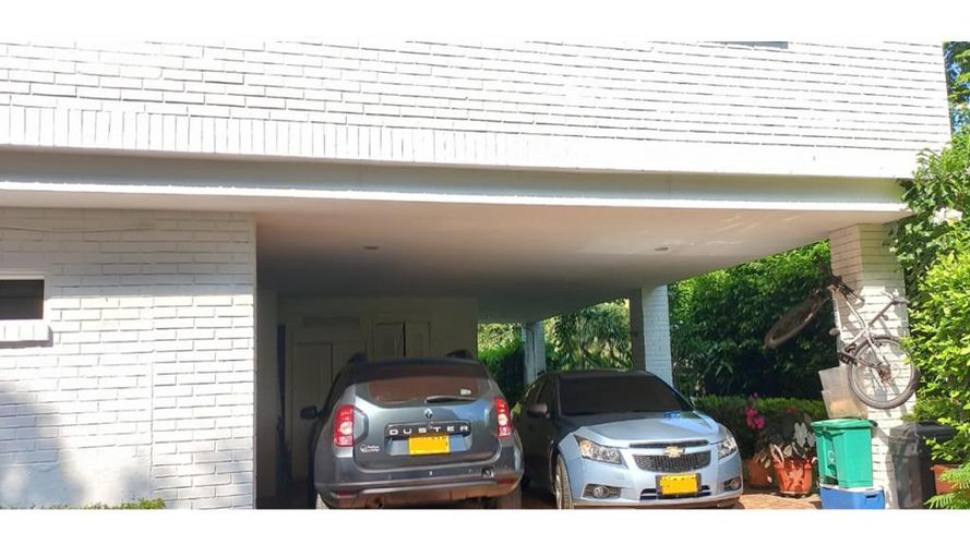 Casa de 6 alcobas en venta en Pance, Cali, 400 m² · foto 3 de 24