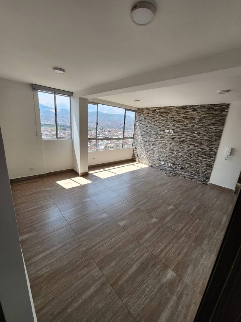 Apartamento en venta en Santa Lucia, Bogotá · foto 2 de 19