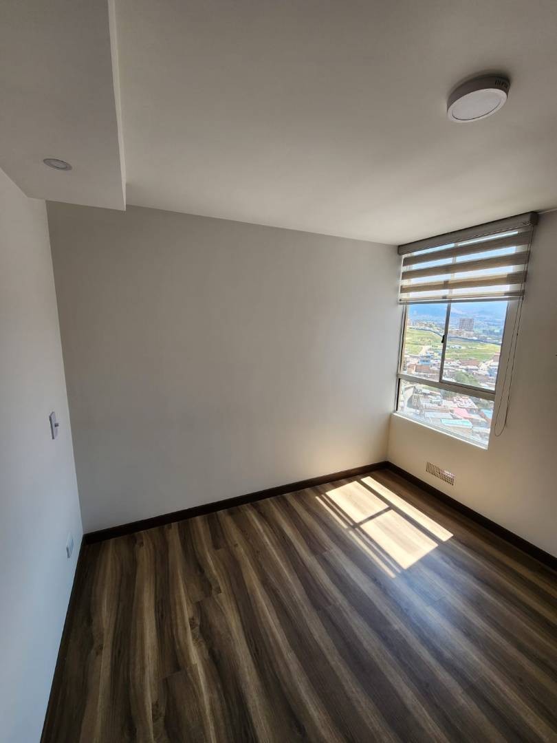 Apartamento en venta en Santa Lucia, Bogotá · foto 4 de 19