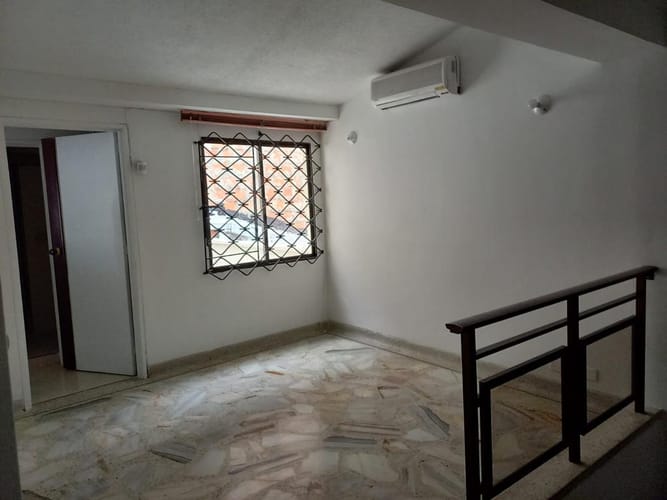 Casa de 5 alcobas en venta en Santa Anita, Cali, 228 m² · foto 12 de 16