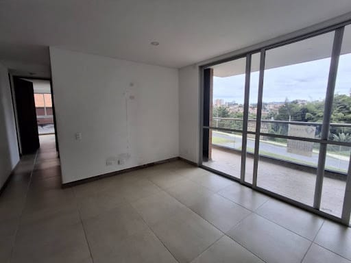 Apartamento de 3 alcobas en venta en Rionegro, 69 m² · foto 2 de 17