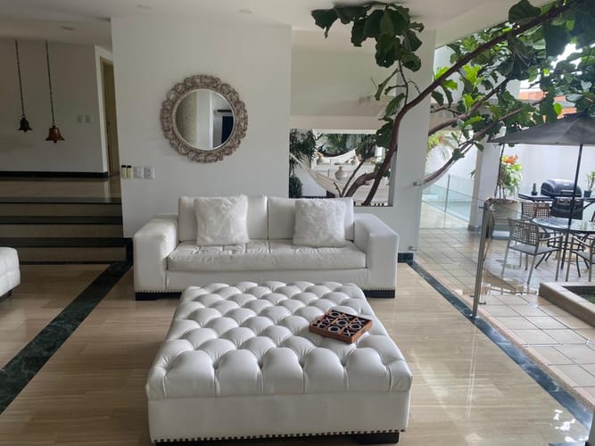 Casa de 5 alcobas en venta en Santa Monica, Cali, 530 m² · foto 2 de 24
