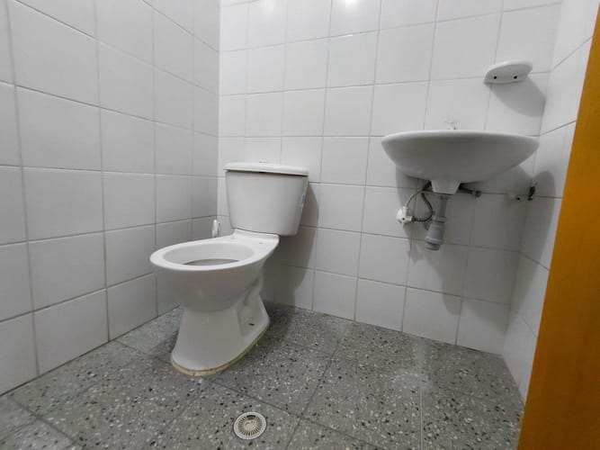 Oficina en arriendo en La Aguacatala, Medellín, 395 m² · foto 13 de 15