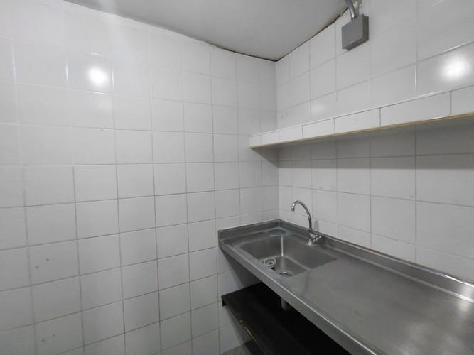 Oficina en arriendo en La Aguacatala, Medellín, 395 m² · foto 14 de 15