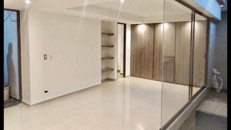 Edificio en venta en San Fernando Viejo, Cali, 600 m² · foto 2 de 12