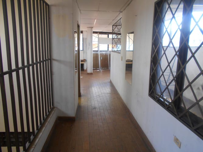 Edificio en venta en Bretaña, Cali, 516 m² · foto 6 de 21