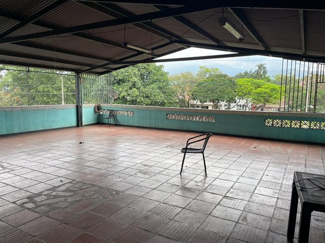 Casa de 12 alcobas en venta en Aguablanca, Cali, 397 m² · foto 7 de 12