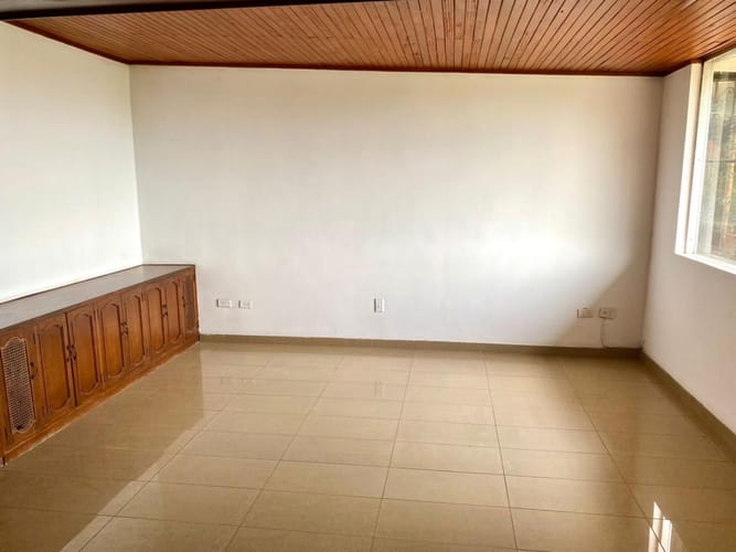 Casa de 7 alcobas en venta en Santa Monica, Cali, 833 m² · foto 6 de 24