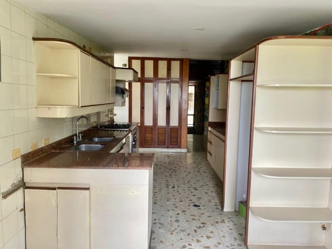 Casa de 7 alcobas en venta en Santa Monica, Cali, 833 m² · foto 13 de 24