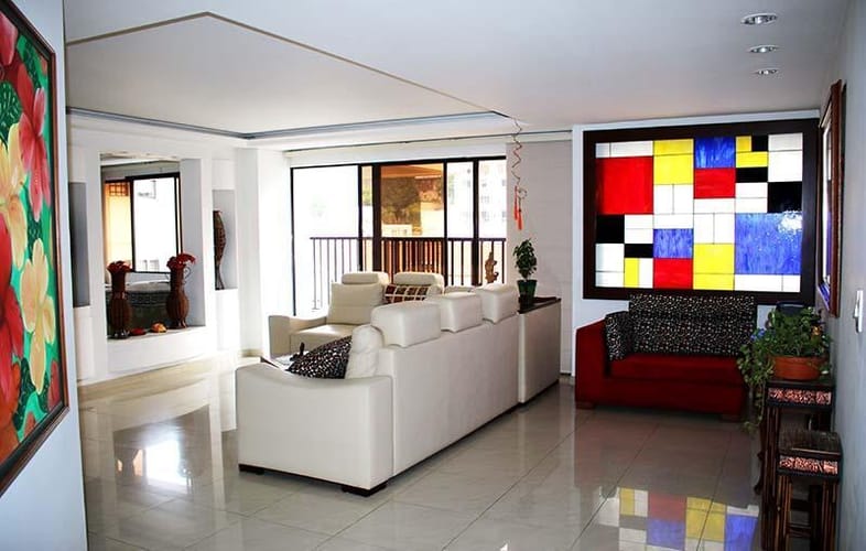 Apartamento de 3 alcobas en venta en Granada, Cali, 232 m² · foto 2 de 22