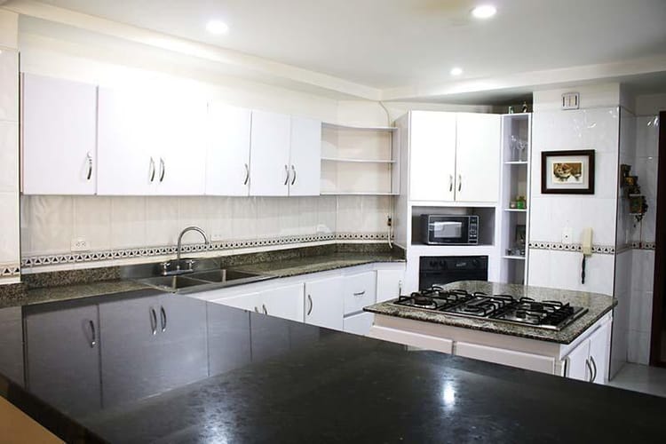 Apartamento de 3 alcobas en venta en Granada, Cali, 232 m² · foto 7 de 22