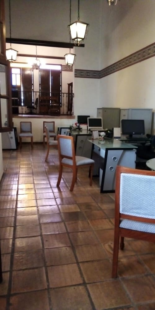 Casa de 7 alcobas en venta en San Antonio, Cali, 450 m² · foto 3 de 24