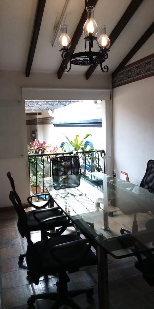 Casa de 7 alcobas en venta en San Antonio, Cali, 450 m² · foto 7 de 24