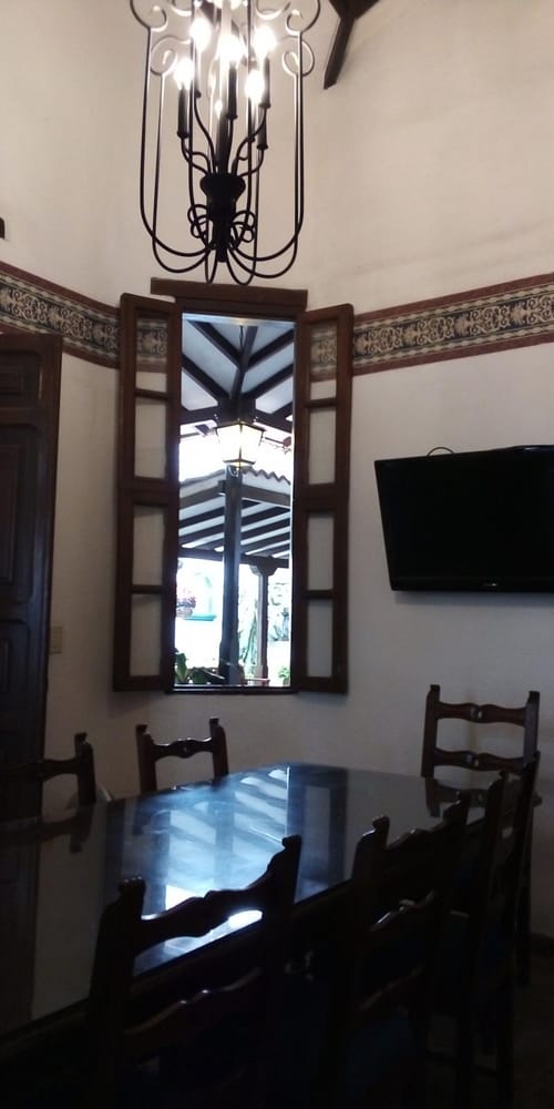 Casa de 7 alcobas en venta en San Antonio, Cali, 450 m² · foto 15 de 24
