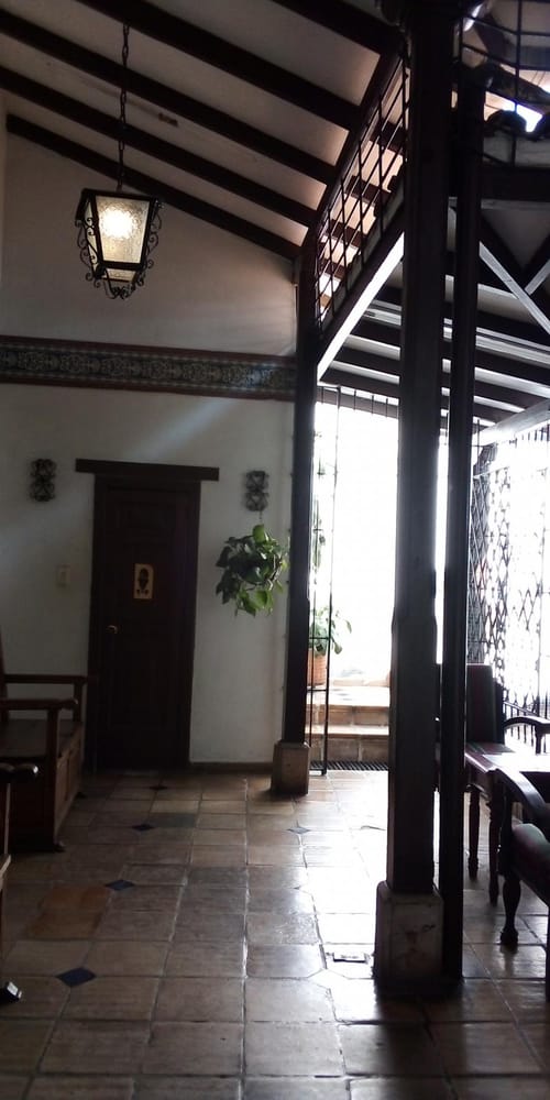 Casa de 7 alcobas en venta en San Antonio, Cali, 450 m² · foto 22 de 24