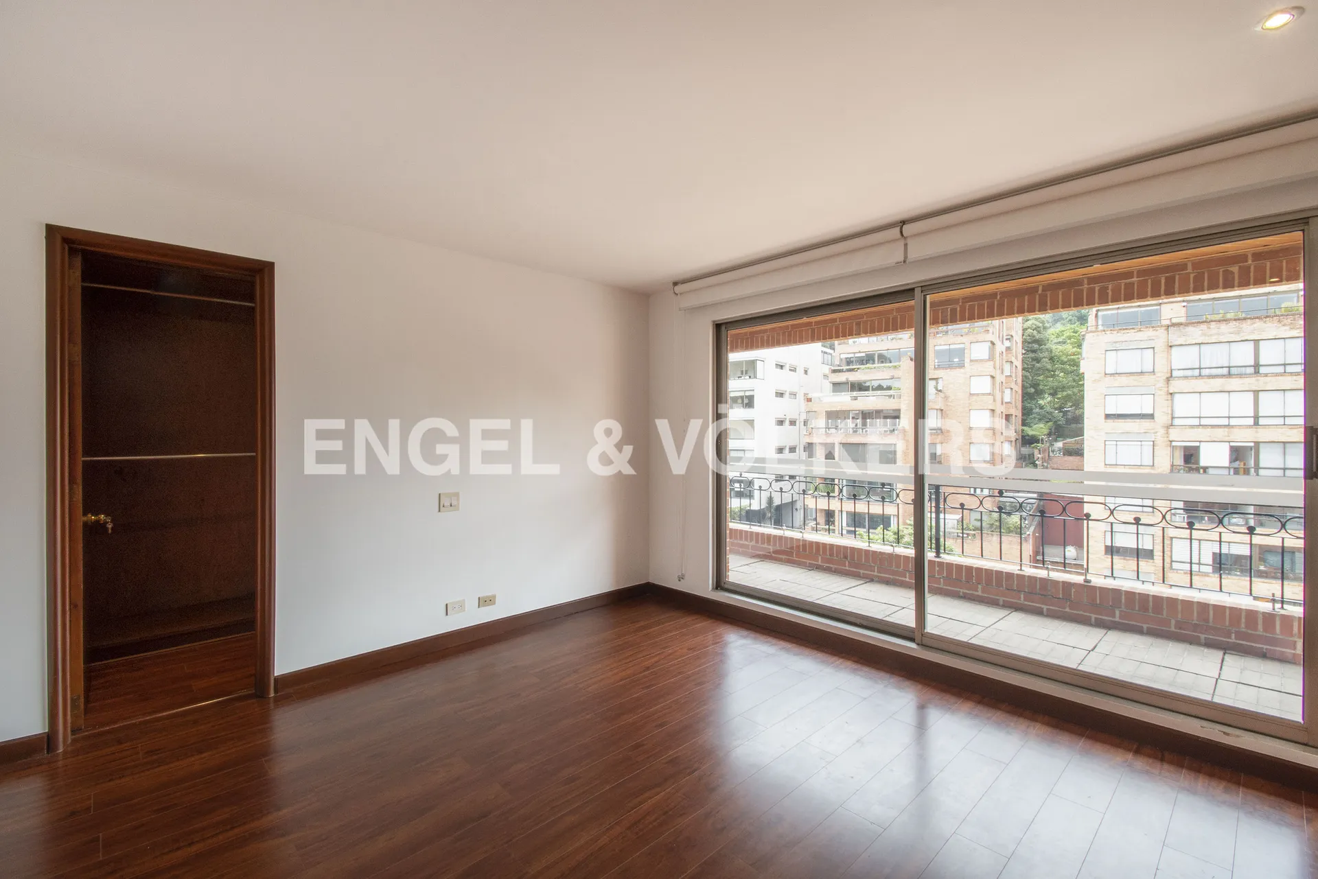 Apartamento en venta en Los Rosales, Bogotá · foto 10 de 17