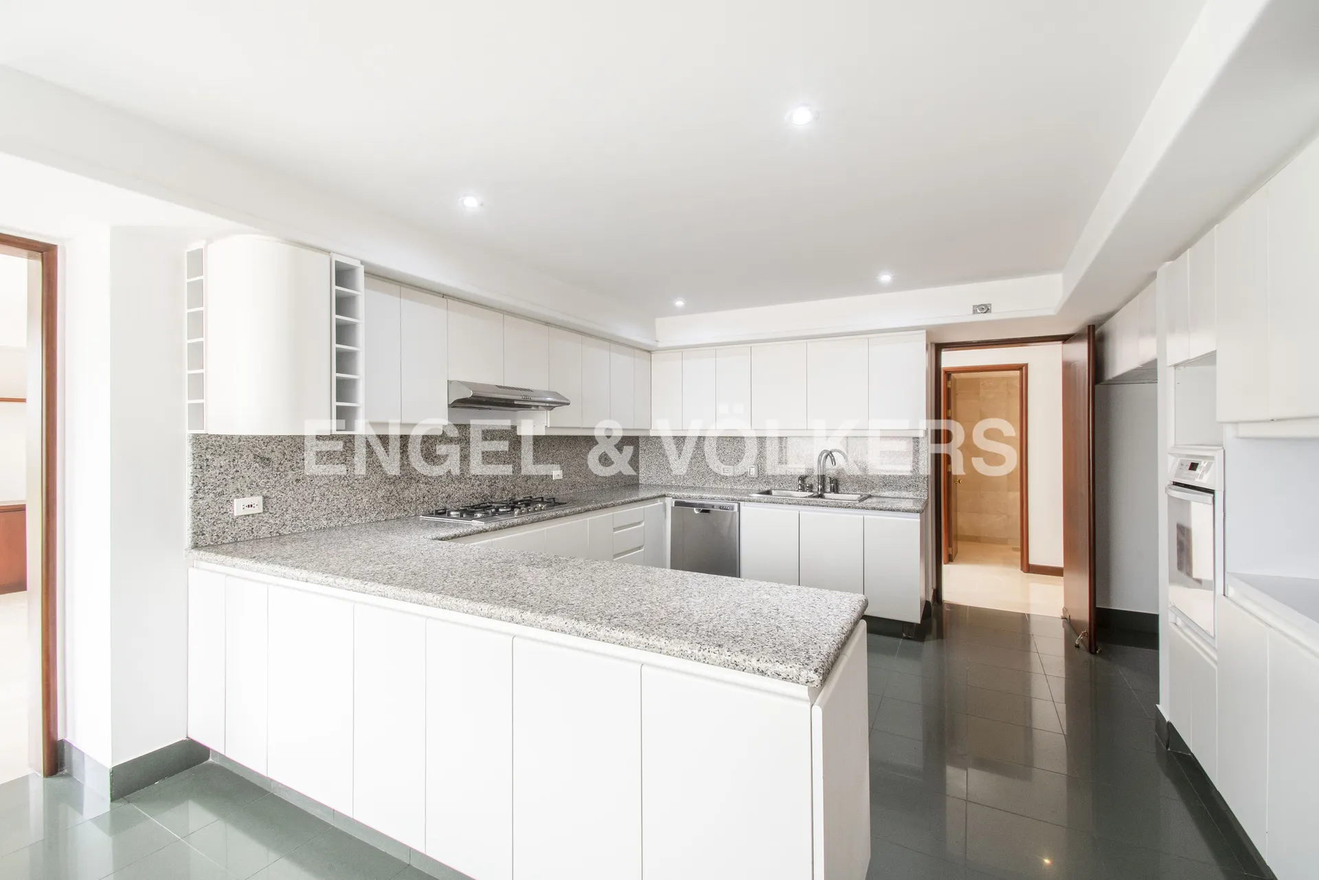 Apartamento en venta en Los Rosales, Bogotá · foto 5 de 17