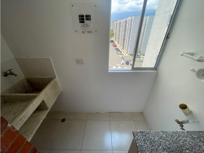 Apartamento de 3 alcobas en venta en Cr. Los Naranjos, Jamundí, 63 m² · foto 6 de 24