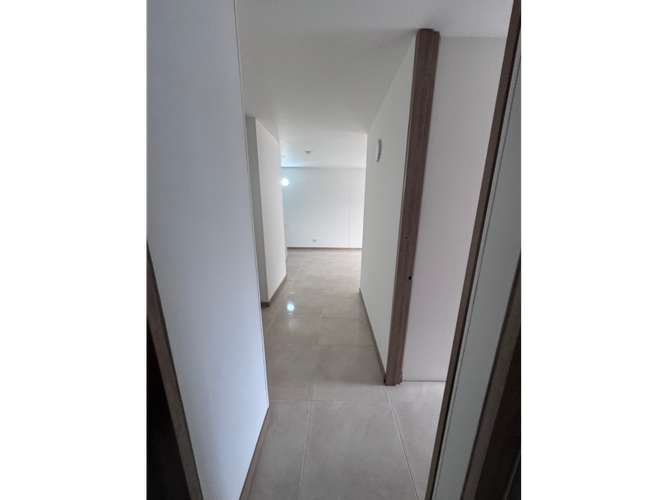 Apartamento de 3 alcobas en venta en Jorge Isaacs, Cali, 67 m² · foto 6 de 17