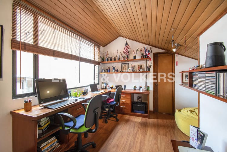 Apartamento de 3 alcobas en venta en Los Rosales, Bogotá, 195 m² · foto 16 de 18