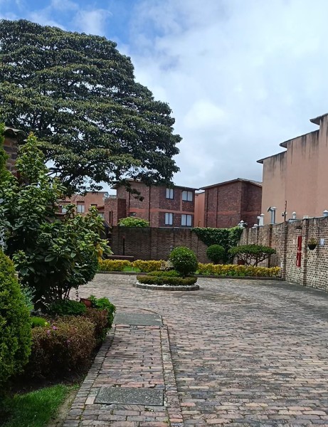 Casa en venta en Laura Vicuña, Chía · foto 2 de 24