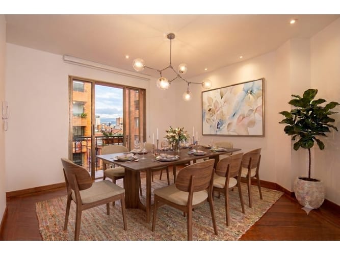 Apartamento de 3 alcobas en venta en La Cabrera, Bogotá, 220 m² · foto 2 de 14