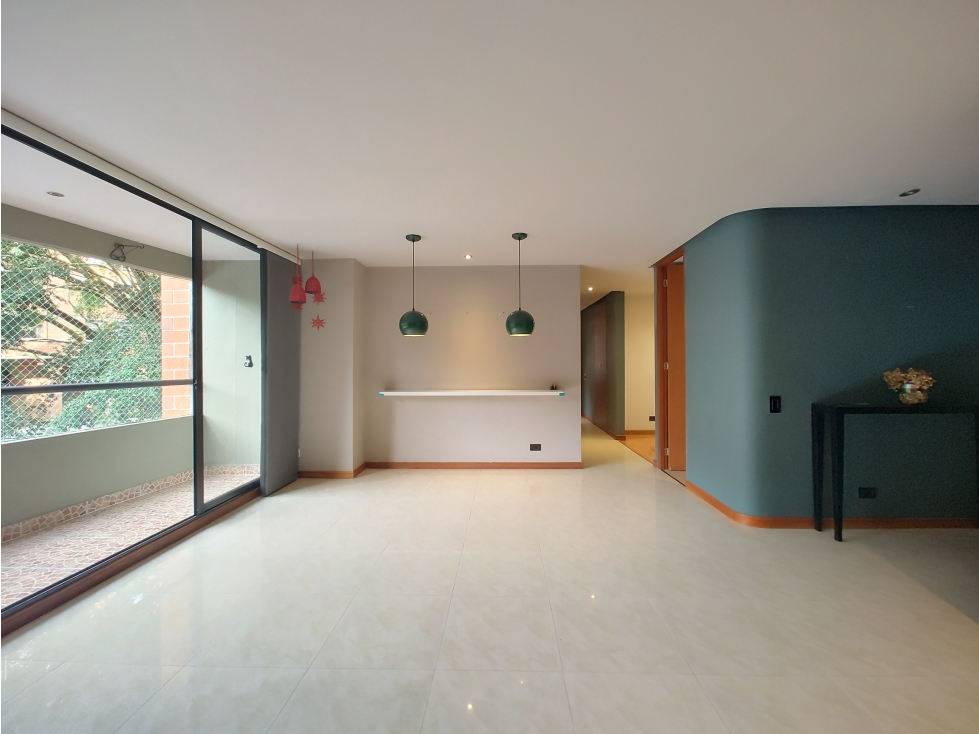 Apartamento en arriendo en La Frontera, Medellín · foto 3 de 20
