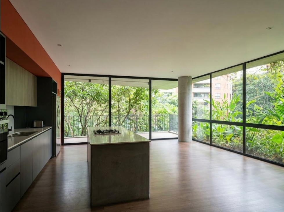 Apartamento en arriendo en Lalinde, Medellín · foto 4 de 13