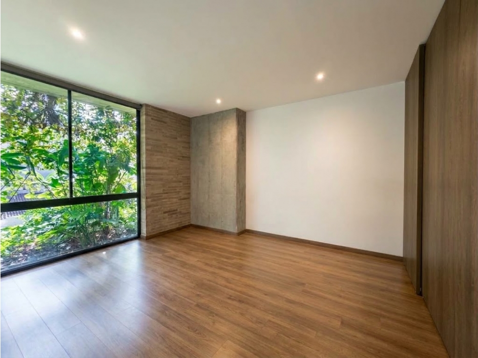 Apartamento en arriendo en Lalinde, Medellín · foto 6 de 13