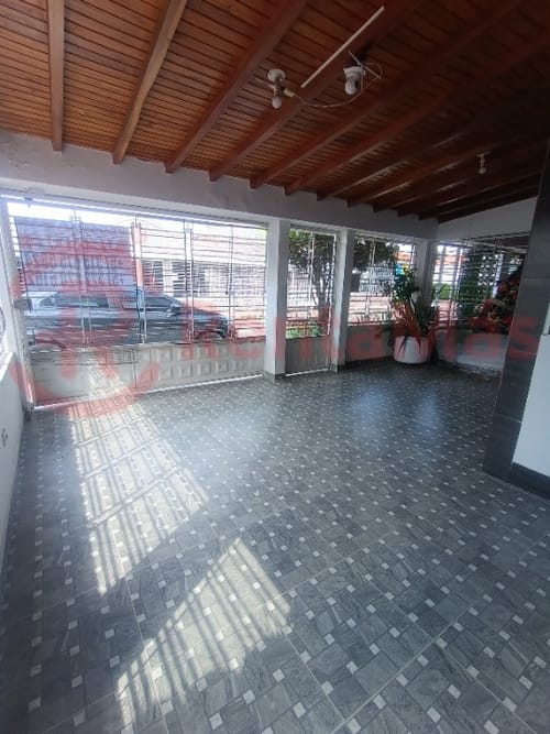 Casa de 3 alcobas en venta en Cúcuta, 102 m² · foto 5 de 16