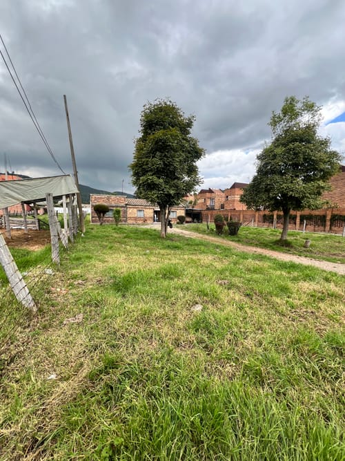 Lote en venta en Laura Vicuña, Chía · foto 3 de 11