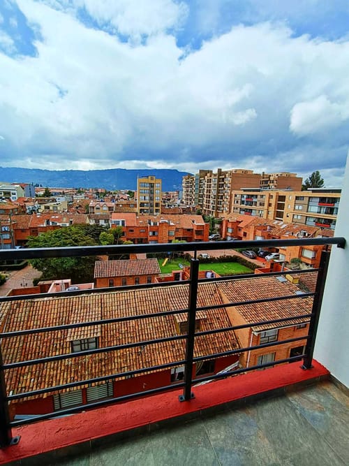 Apartamento en venta en Laura Vicuña, Chía · foto 2 de 11