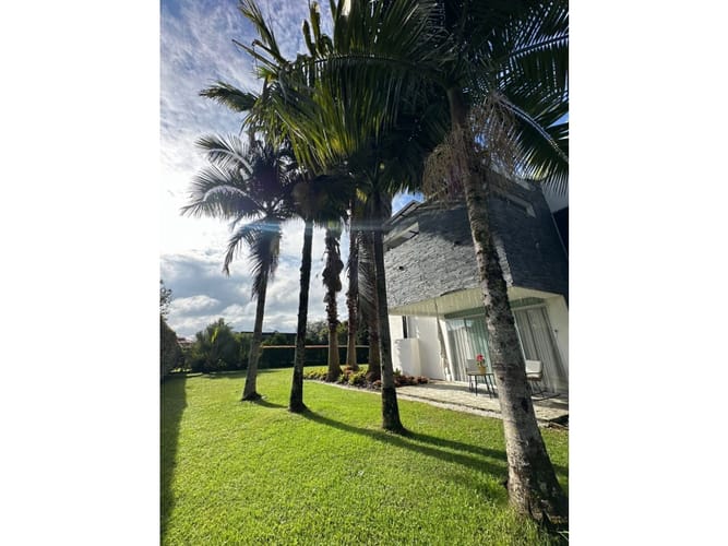 Casa de 4 alcobas en venta en Llano Grande, Rionegro, 340 m² · foto 3 de 24
