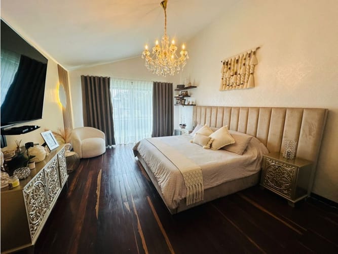 Casa de 4 alcobas en venta en Llano Grande, Rionegro, 340 m² · foto 16 de 24