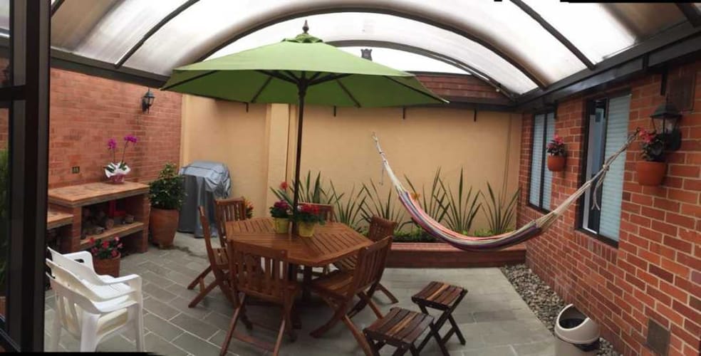 Casa de 3 alcobas en venta en Laura Vicuña, Chía, 223 m² · foto 2 de 11