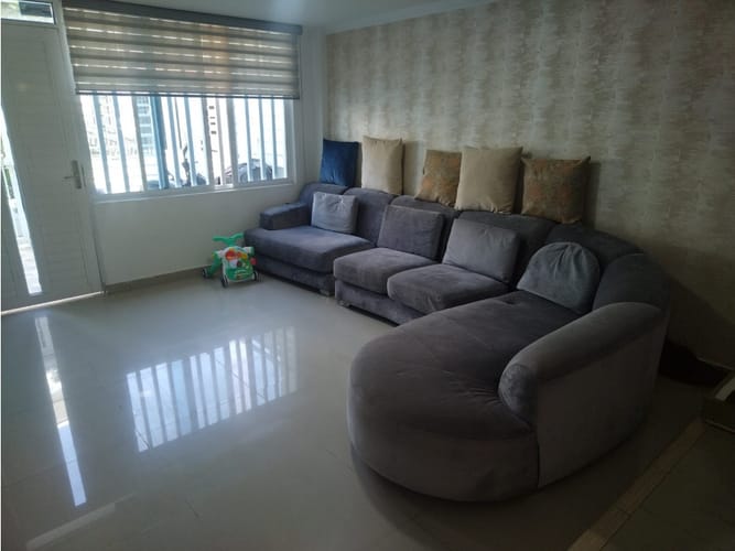 Casa de 6 alcobas en venta en Colseguros Andes, Cali, 390 m² · foto 10 de 24