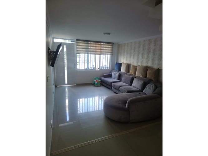 Casa de 6 alcobas en venta en Colseguros Andes, Cali, 390 m² · foto 11 de 24