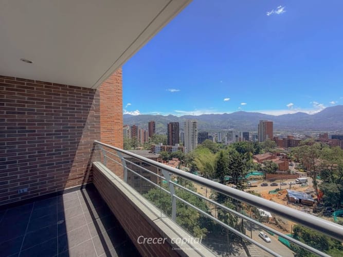 Apartamento de 3 alcobas en arriendo en Los Balsos, Medellín, 135 m² · foto 8 de 24