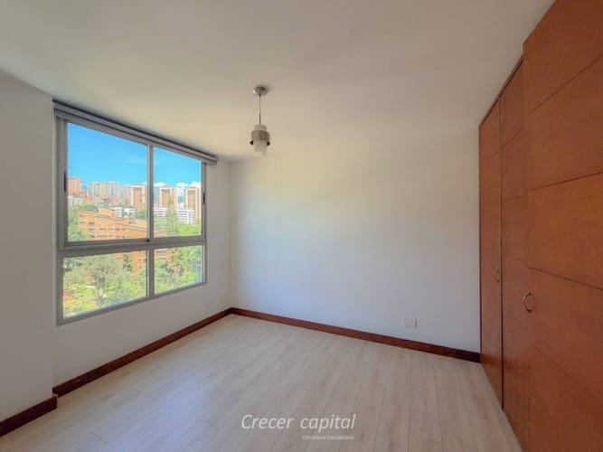 Apartamento de 3 alcobas en arriendo en Los Balsos, Medellín, 135 m² · foto 10 de 24