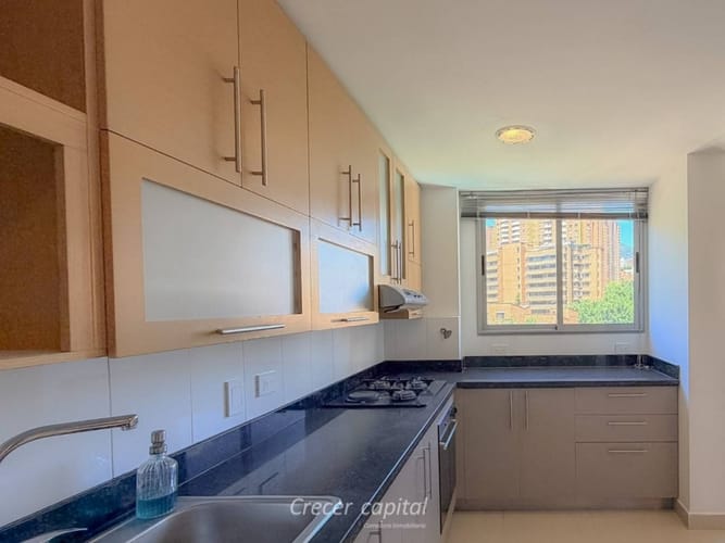 Apartamento de 3 alcobas en arriendo en Los Balsos, Medellín, 135 m² · foto 11 de 24