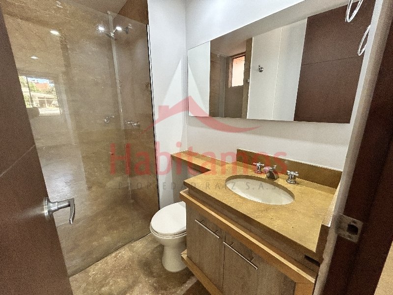Apartamento en arriendo en Loma Del Escobero, Envigado · foto 6 de 11